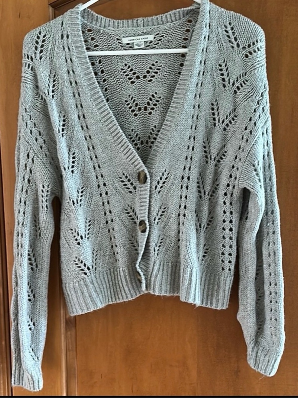 American Eagle Grey Pointelle Knit Cropped Cardigan Sweater Medium M EUC